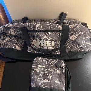 REI Co-op Roadtripper 40 Duffle bag